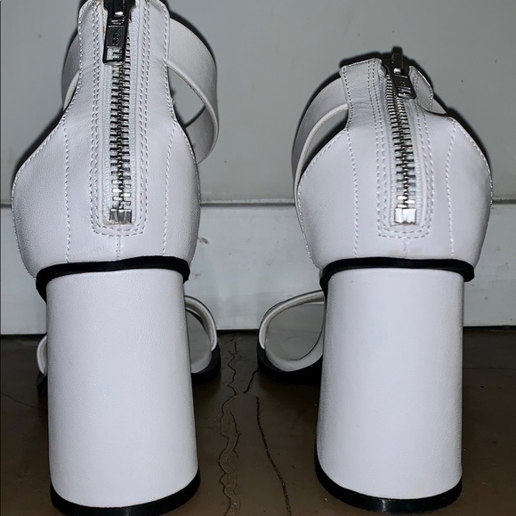 White Sandals w/Black Piping - Picture 3 of 3